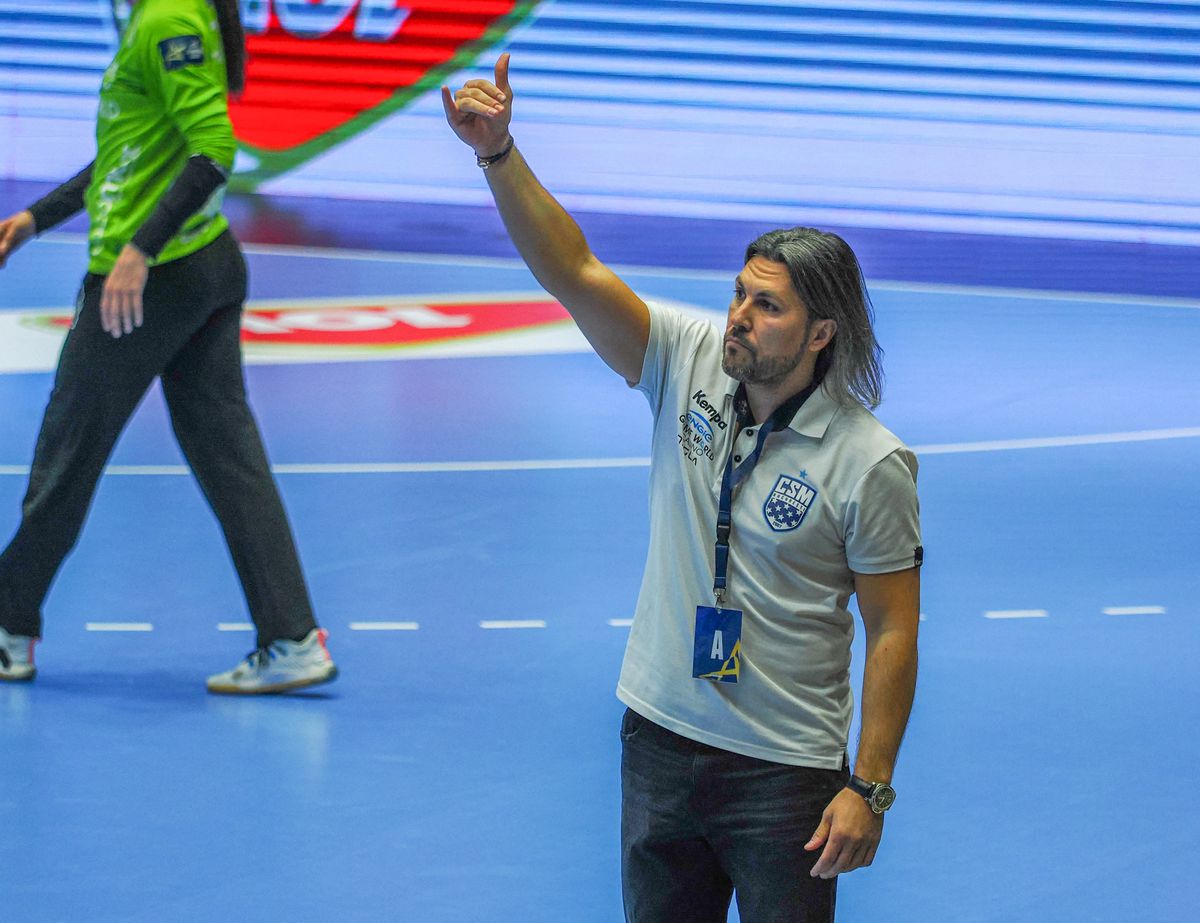 CSM București - Krim, Liga Campionilor