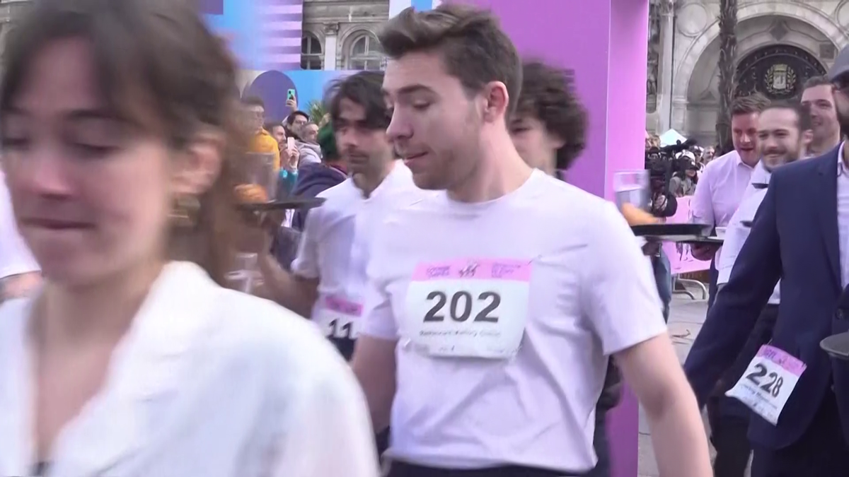 Cursa ospătarilor din Paris 2024