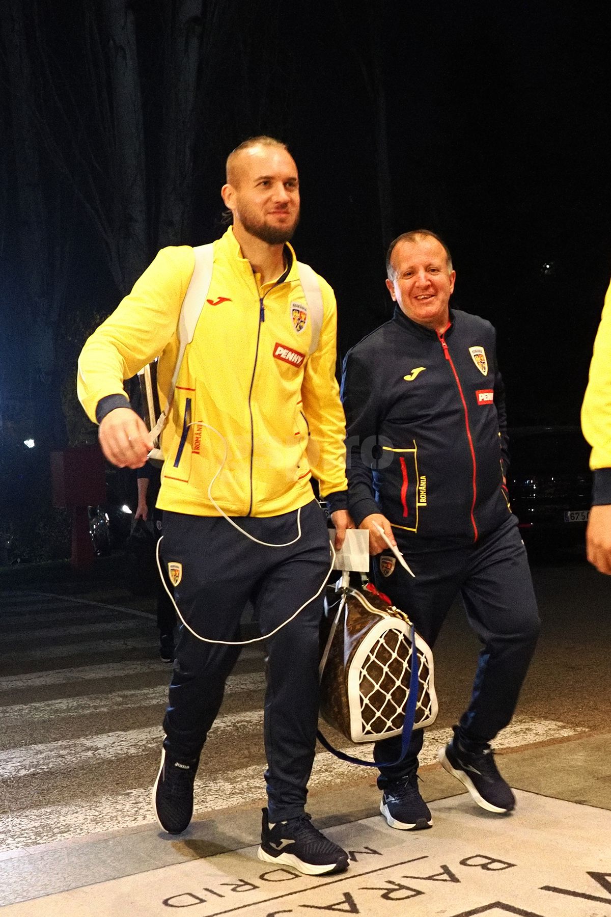 Sosire echipa naţională la hotelul din Madrid