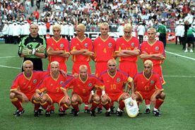 Ultimul Mondial la care România a participat a început cu victoria contra Columbiei: „Apoi, soția mi-a zis să aleg să mă vopsesc blond”. Destăinuirile lui Lucian Marinescu: „Dacă aveam VAR cu Croația...”