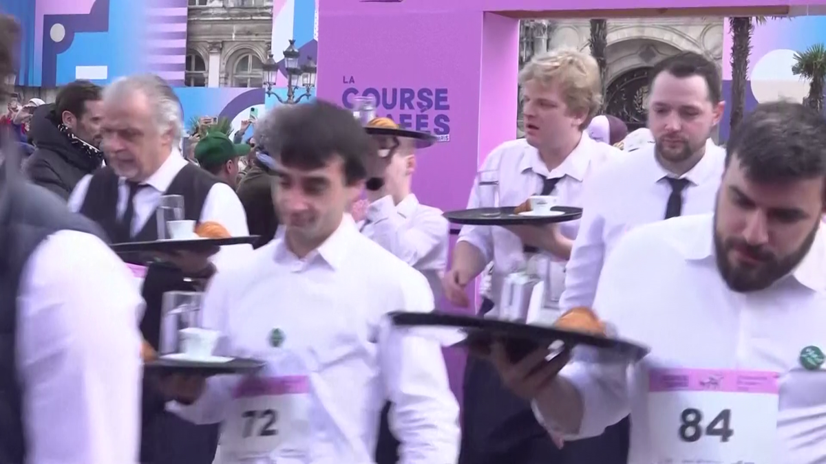 Cursa ospătarilor din Paris 2024
