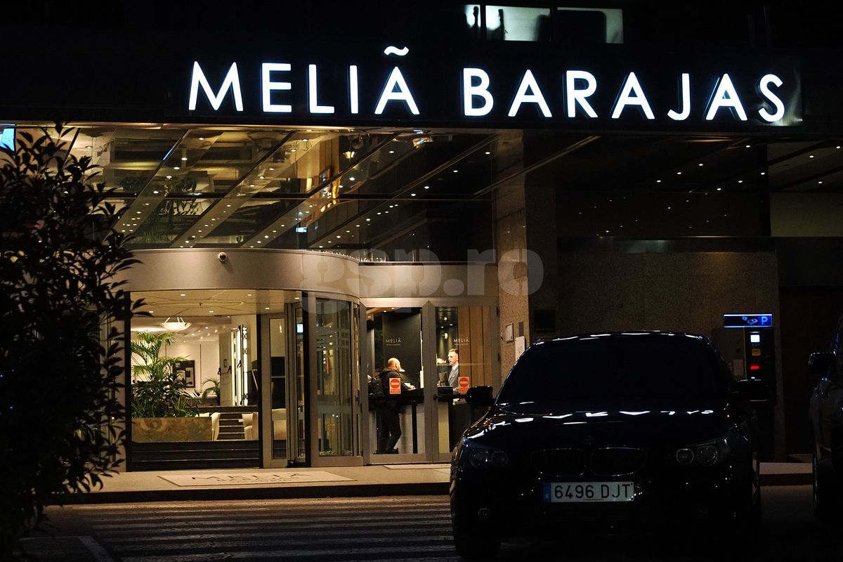 Sosire echipa naţională la hotelul din Madrid