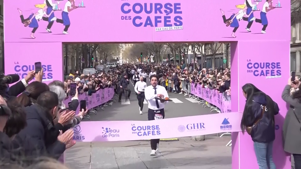 Cursa ospătarilor din Paris 2024