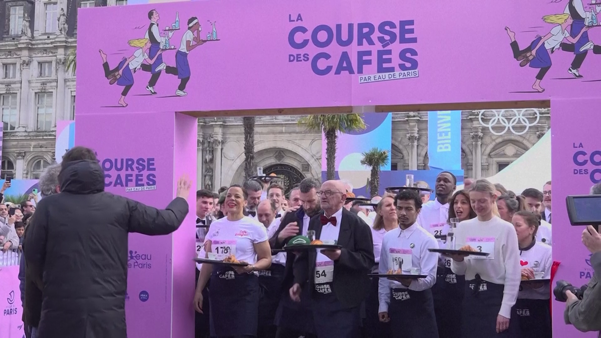 Cursa ospătarilor din Paris 2024