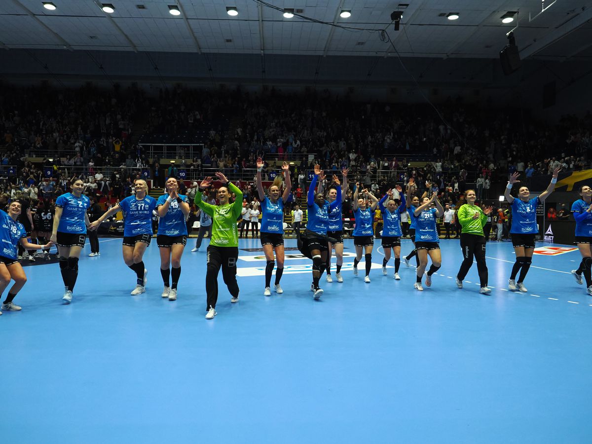 CSM București - Krim, Liga Campionilor