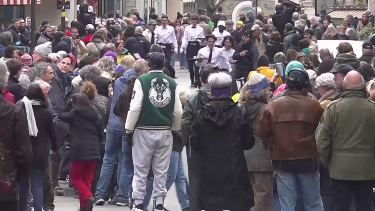 Cursa ospătarilor din Paris 2024