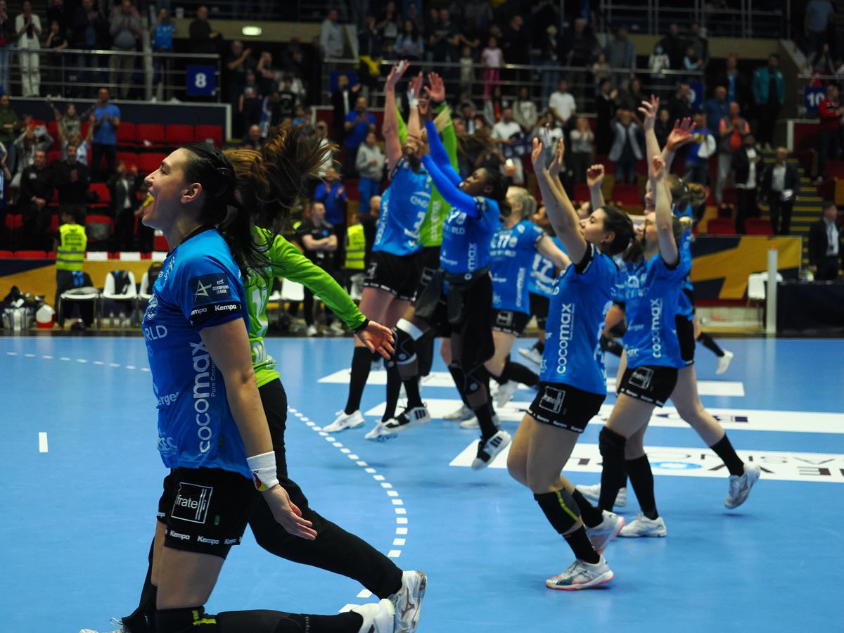 CSM București - Krim, Liga Campionilor