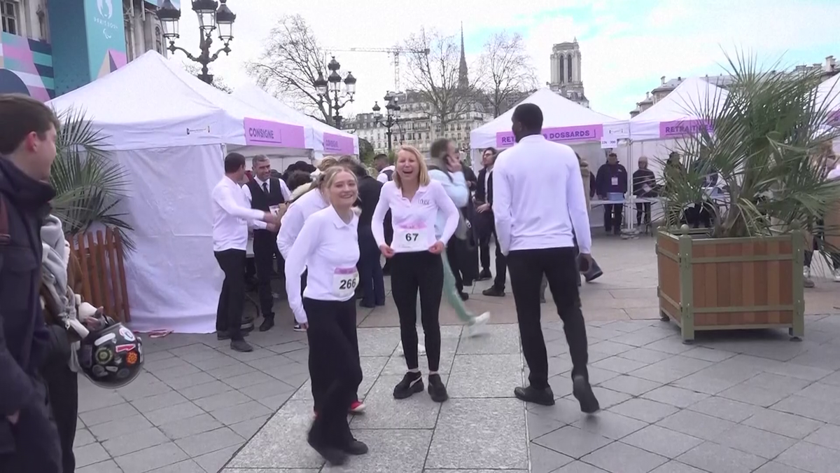 Cursa ospătarilor din Paris 2024