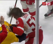 Filip Forsberg (Nashville Predators) și Moritz Seider (Detroit Red Wings) FOTO: captură video