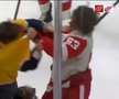 Filip Forsberg (Nashville Predators) și Moritz Seider (Detroit Red Wings) FOTO: captură video