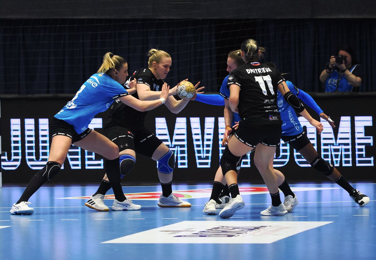 CSM București - Krim, Liga Campionilor