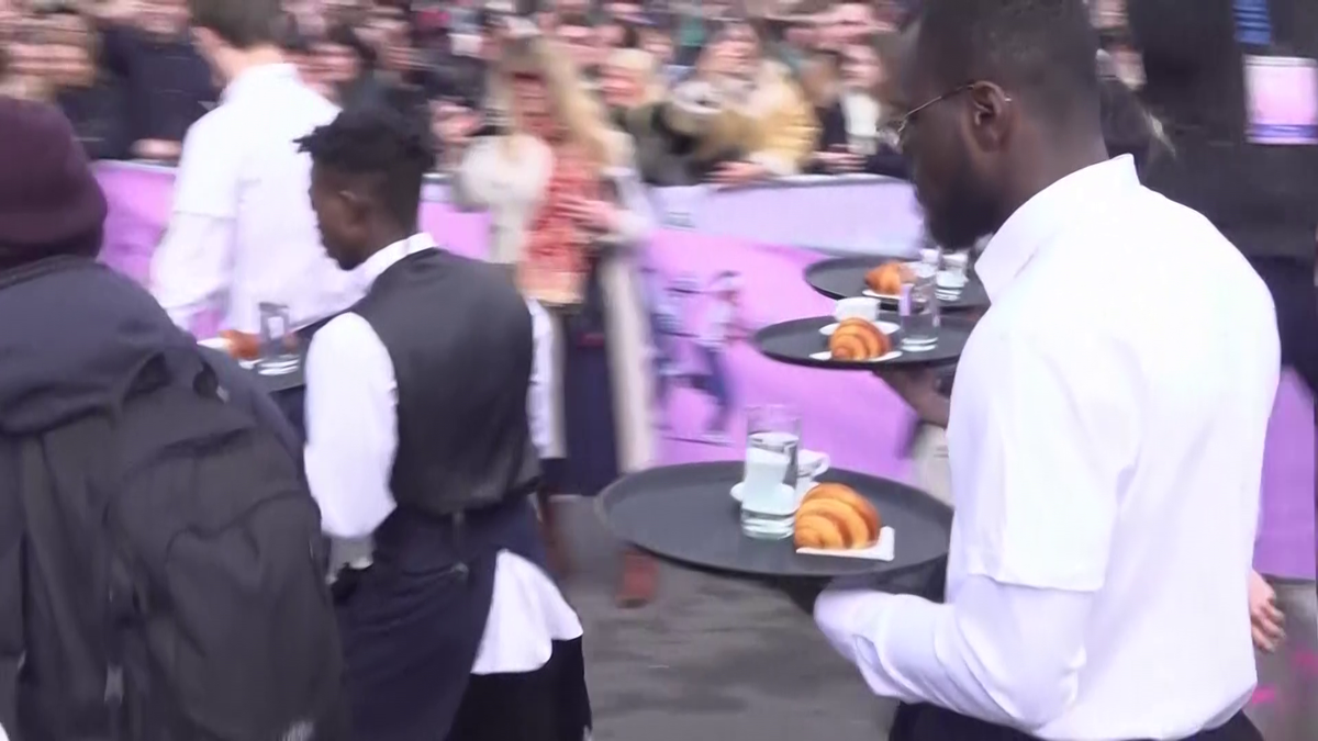 Cursa ospătarilor din Paris 2024