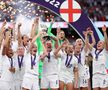Echipa Angliei la Euro 2022, la decernarea trofeului / foto: Getty Images