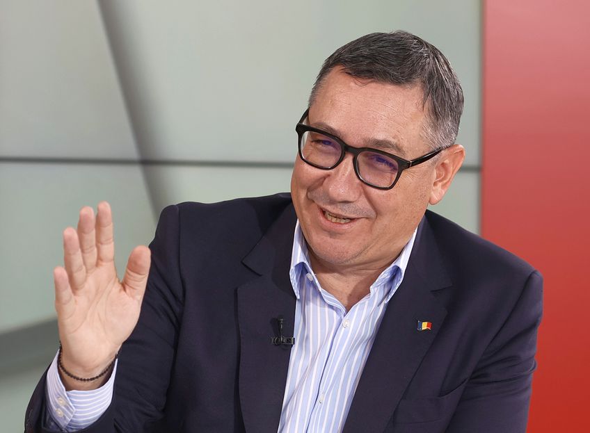 Victor Ponta, în platoul emisiunii „Pritenii lui Ovidiu”. FOTO: Cristi Preda (GSP.RO)