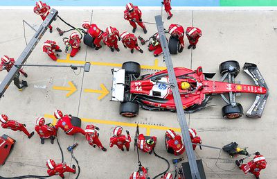 I-a ordonat Ferrari lui Hamilton să se lase depășit? Adevărul despre cele întâmplate în China