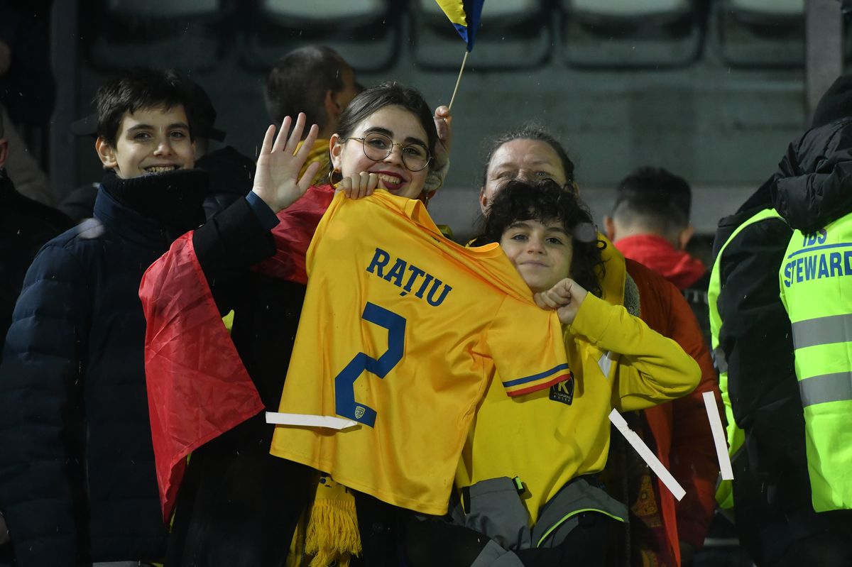 Mircea Lucescu s-a luat din nou de Mihai Popescu: „Lucruri pe care trebuia să le ştie de la 18 ani”