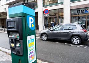 Exemplul Paris: 500 de străzi devin permanent pietonale, 10.000 de locuri de parcare dispar! În 20 de ani, s-a înjumătățit traficul auto. Cum stă, prin comparație, Bucureștiul
