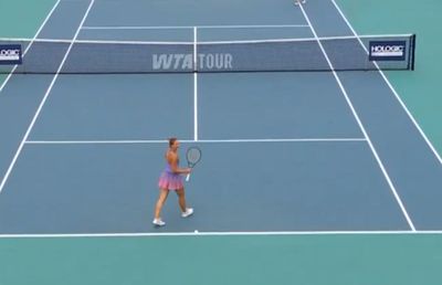 Moment inedit la turneul WTA de la Miami » Jucătoarea din Ucraina și-a umilit adversara din Rusia la minge de meci: „Sunt foarte fericită”