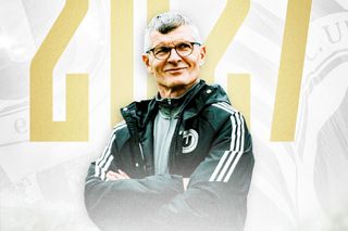 Cu contractul scadent în vară, Ioan Ovidiu Sabău a semnat astăzi!