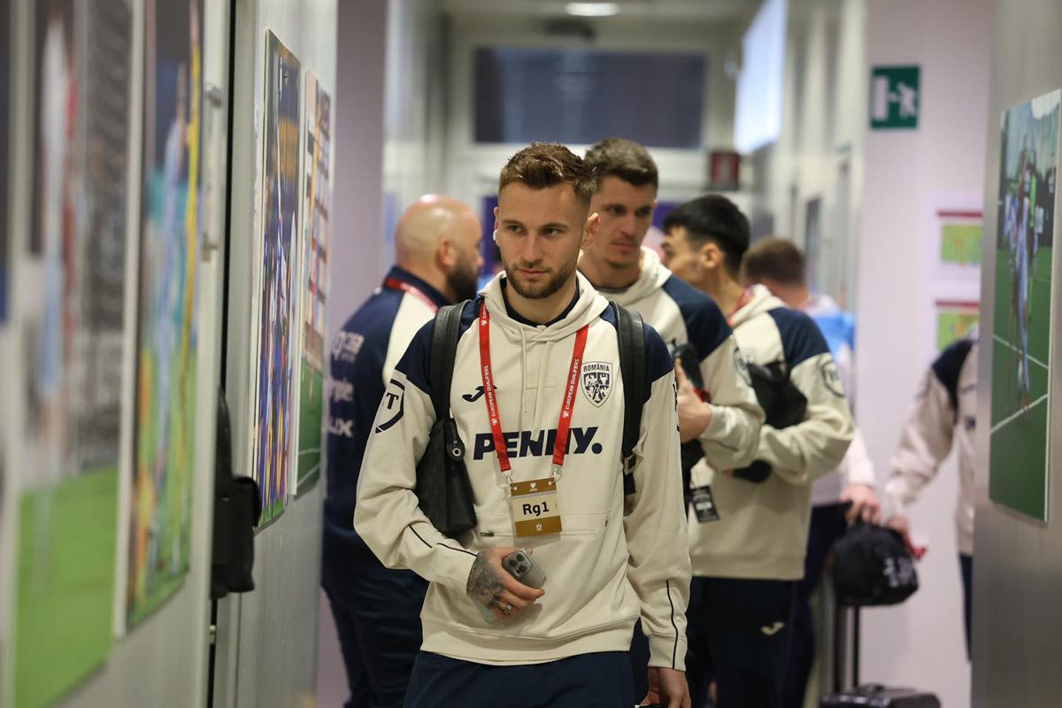 Jucătorii naționalei României au ajuns la stadionul din Serravalle / foto: Cristi Preda (GSP)