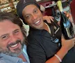 Ronaldinho a petrecut ca-n povești, 3 zile și 3 nopți » Imagini geniale: grătare și dans pe mese până în zori