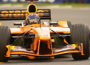 Ferrari egalează o performanță rușinoasă în Formula 1, nemaivăzută de pe vremea lui Arrows!