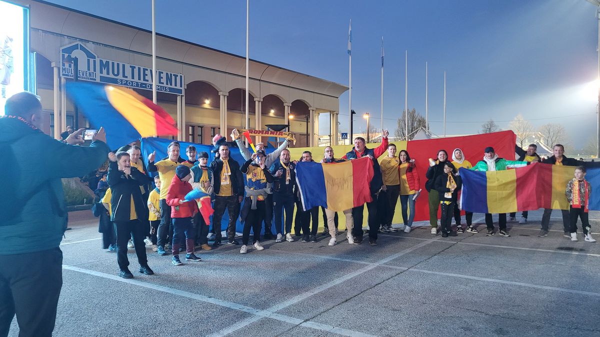 Cozi la porți înainte de San Marino - România / foto: Cristi Preda