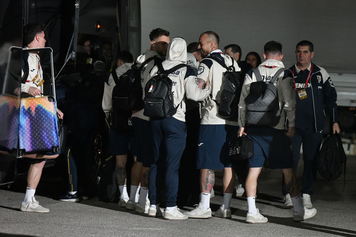 Jucătorii naționalei României au ajuns la stadionul din Serravalle / foto: Cristi Preda (GSP)