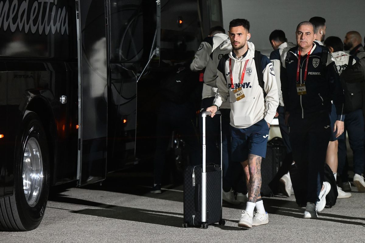 Jucătorii naționalei României au ajuns la stadionul din Serravalle / foto: Cristi Preda (GSP)