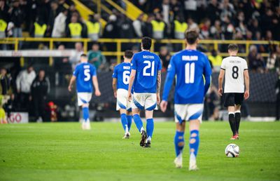 Presa italiană n-are milă de azzurri: „Măturați de nemți! Italia, ce faci?!”