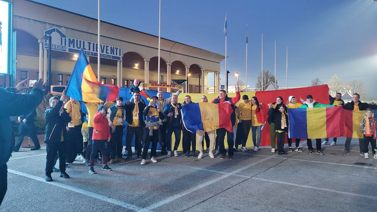 Cozi la porți înainte de San Marino - România / foto: Cristi Preda