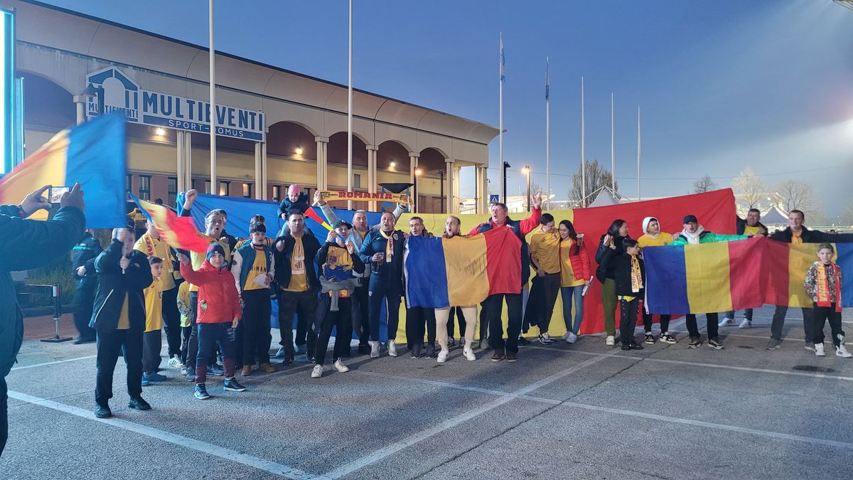 Cozi la porți înainte de San Marino - România / foto: Cristi Preda