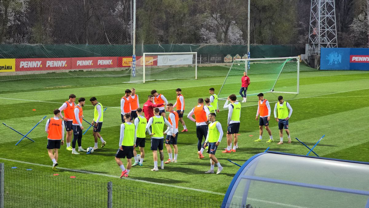 Antrenamentul reprezentativei U21 a naționalei României înaintea meciului cu Olanda