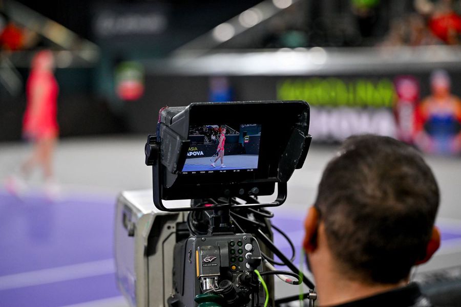 Tenisul e într-un moment de cumpănă: 2,2 miliarde dolari venit anual, două propuneri de restructurare divergente și acționarea în judecată dinspre organizația patronată de Novak Djokovic. Și jucătorii?