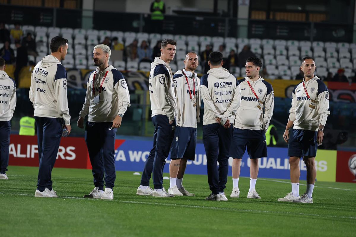 Jucătorii naționalei României au ajuns la stadionul din Serravalle / foto: Cristi Preda (GSP)
