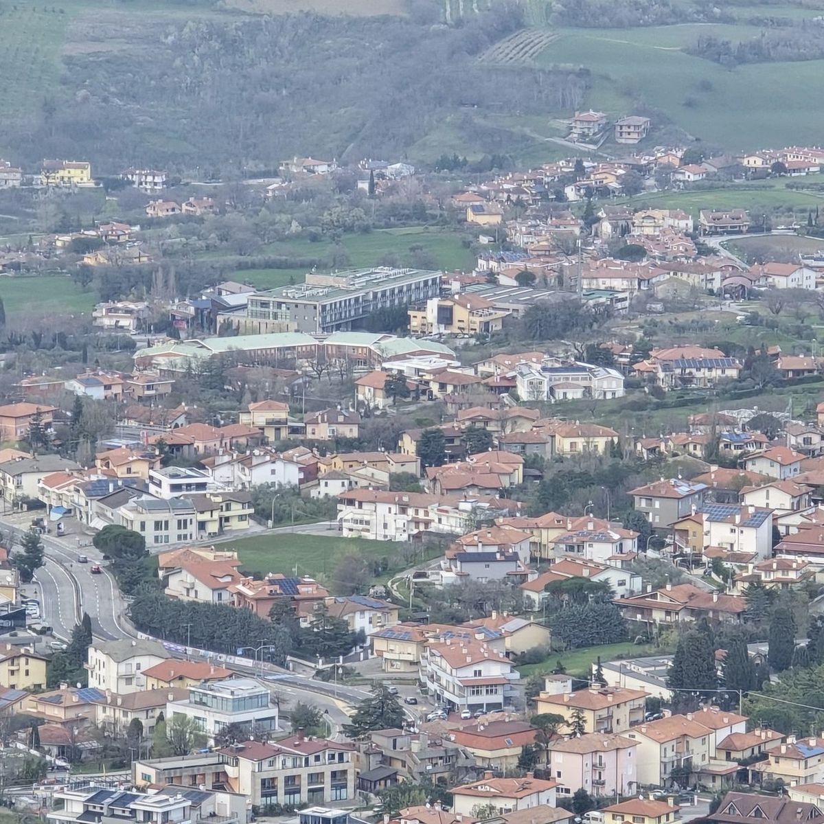 Pâinea la juma' de preț, taxiul dublu » Cum se trăiește în San Marino: prețuri peste România la restaurante, internet și chirii + 15 lucruri inedite despre microstatul fără armată