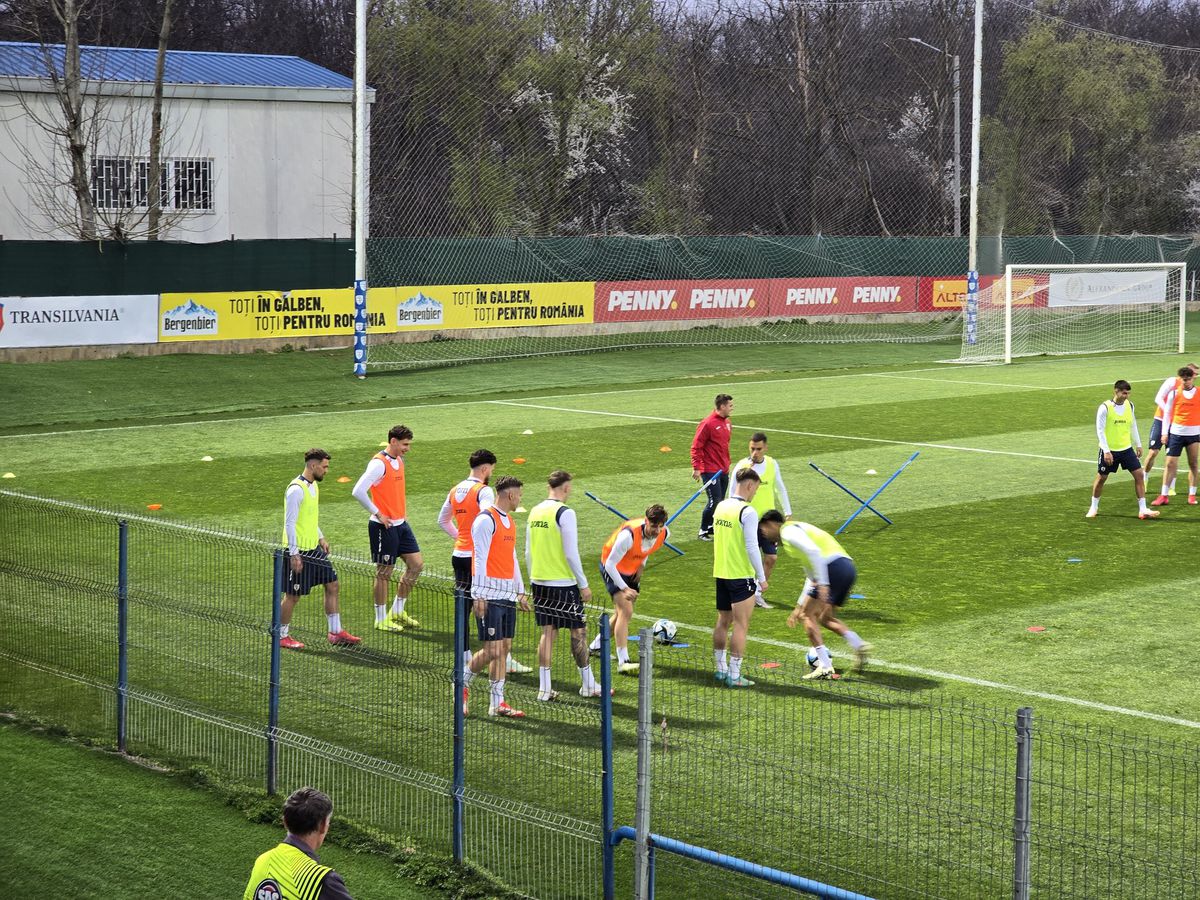 Antrenamentul reprezentativei U21 a naționalei României înaintea meciului cu Olanda