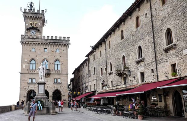 Pâinea la juma' de preț, taxiul dublu » Cum se trăiește în San Marino: prețuri peste România la restaurante, internet și chirii + 15 lucruri inedite despre microstatul fără armată