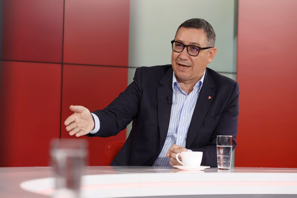 „Ah, deci din prima m-ați băgat... Unde îmi iau eu toate înjurăturile!” » Victor Ponta, în dialog cu Ovidiu Ioanițoaia: „Faimosul domn Talpan în niciun caz nu poate să reprezinte Steaua”