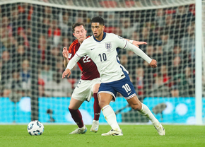 E mai mult rezervă în Superliga, dar a jucat împotriva lui Kane, Bellingham și Foden pe Wembley