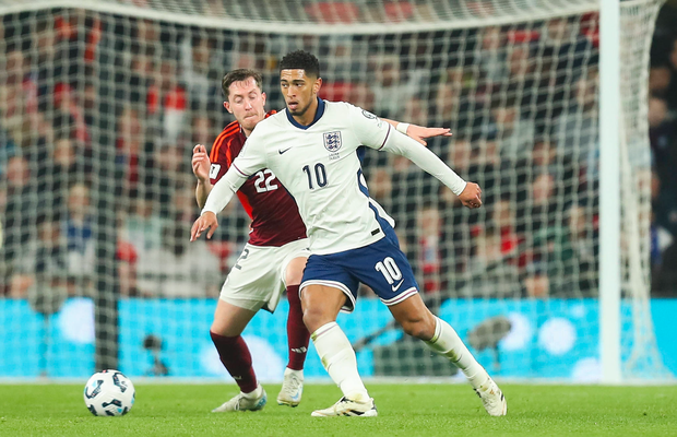 E mai mult rezervă în Superliga, dar a jucat împotriva lui Kane, Bellingham și Foden pe Wembley