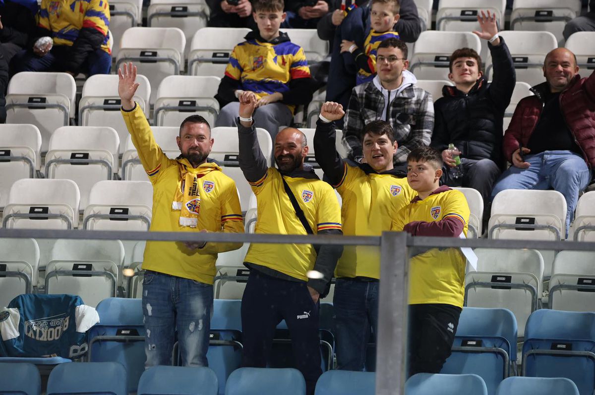 Fanii României înainte de meciul cu San Marino / foto: FRF