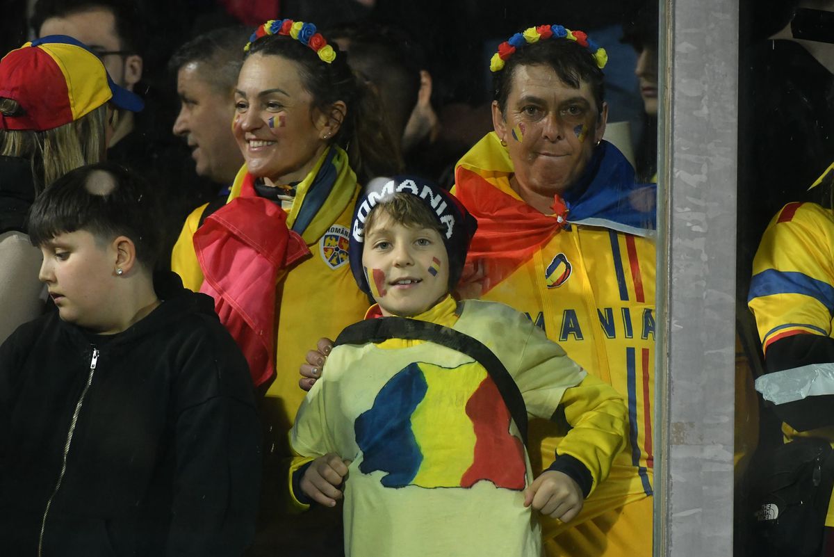 Fostul mare fundaș al naționalei: „Dacă pierdem acest meci, ne luăm adio de la primul loc”