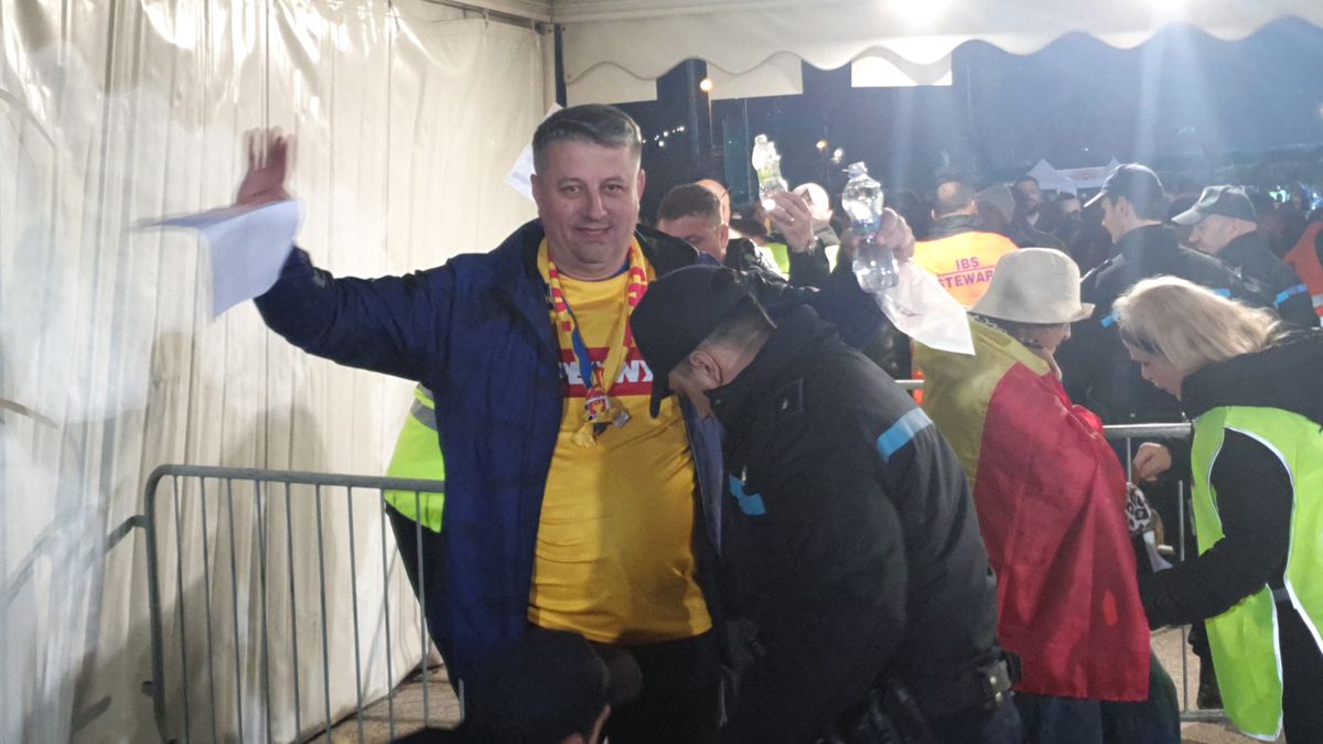 Cozi la porți înainte de San Marino - România / foto: Cristi Preda