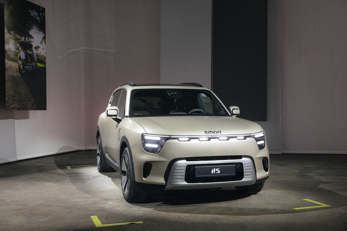 Transformarea brandului Smart: de la o jumătate de mașină la una întreagă » Noul SUV electric vrea să cucerească piața și vine cu o baterie care se încarcă în timp record