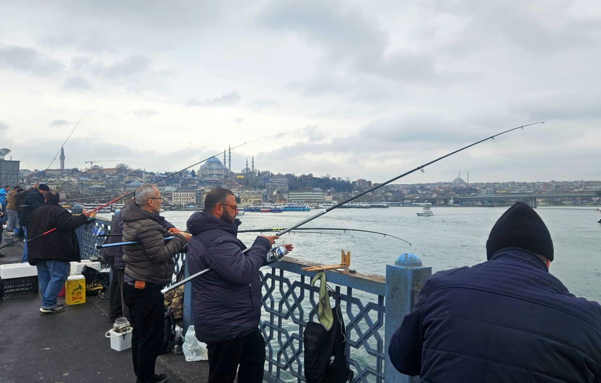 Fir întins! Tradiția care nu moare în Istanbul și celebra piață de pește: „Dacă iei de la alții, nu au intensitate aromatică”