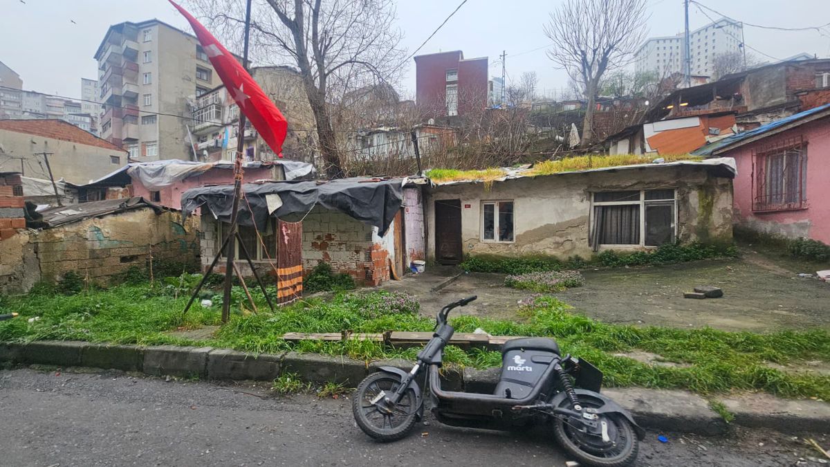 Celălalt Istanbul: partea întunecată a metropolei în care joacă România » Kuștepe, locul în care toți se feresc să intre, inclusiv taximetriștii