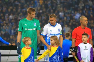 S-a confirmat diagnosticul! Titularul Craiovei a fost operat azi la Barcelona