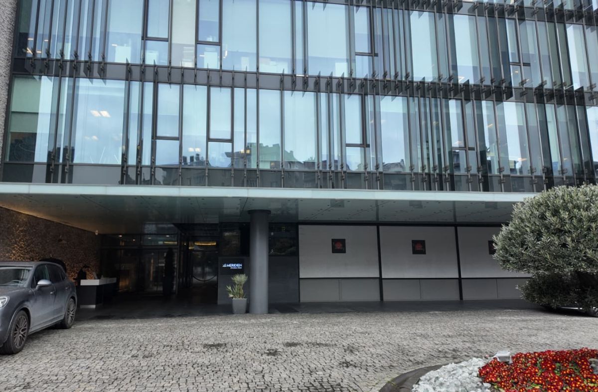 Naționala, cazată la Istanbul în hotelul frecventat și de Erdogan: cum arată camerele în care se vor odihni Lucescu și capii Federației