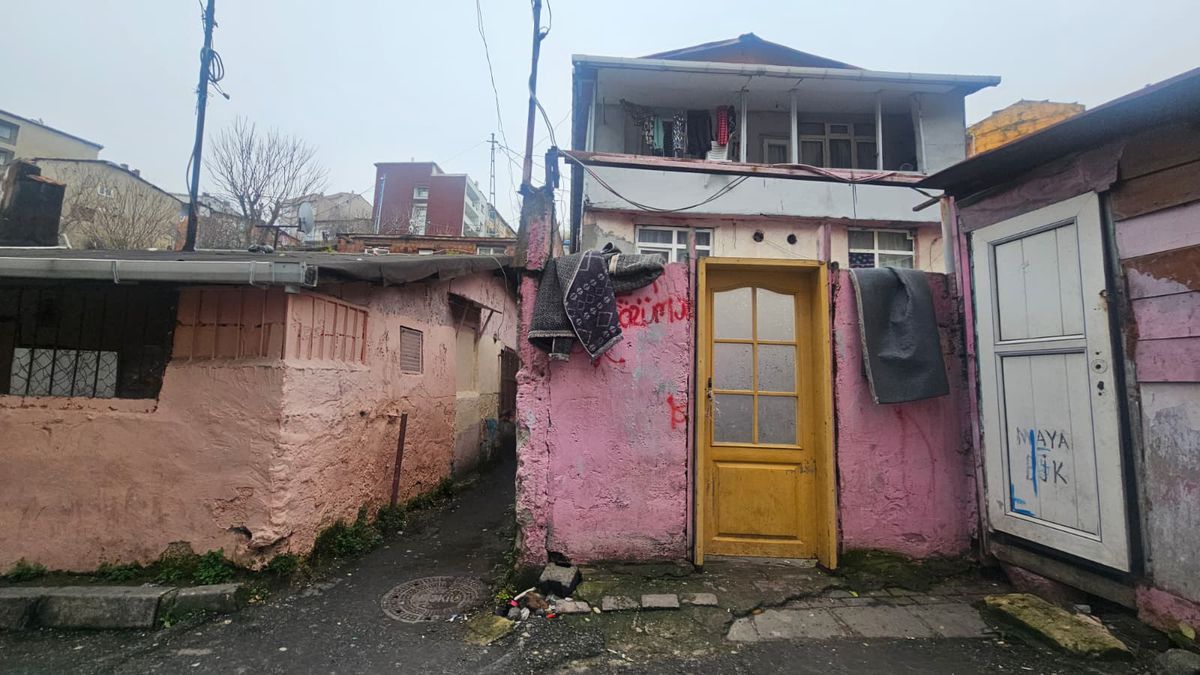 Celălalt Istanbul: partea întunecată a metropolei în care joacă România » Kuștepe, locul în care toți se feresc să intre, inclusiv taximetriștii